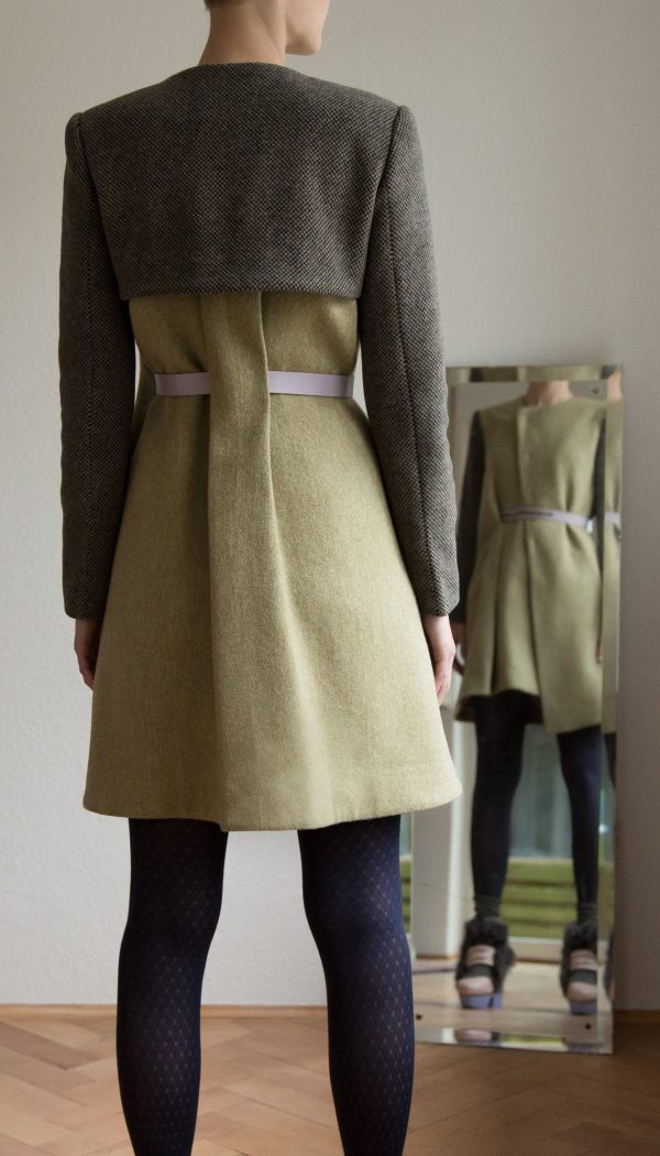 Light green wool coat Zu verkaufen – Bild 2