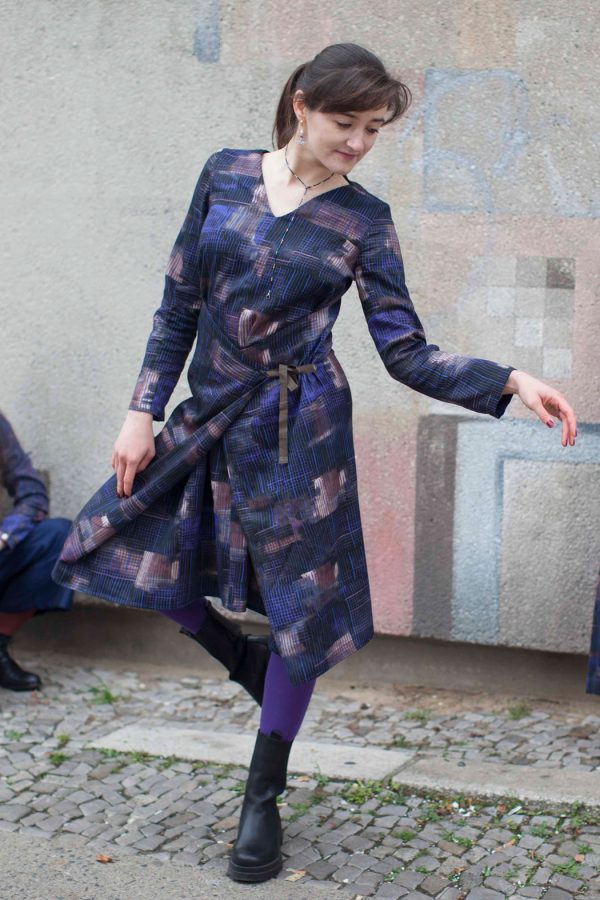 Variable Dress Dark Check Online-Verkauf – Bild 3